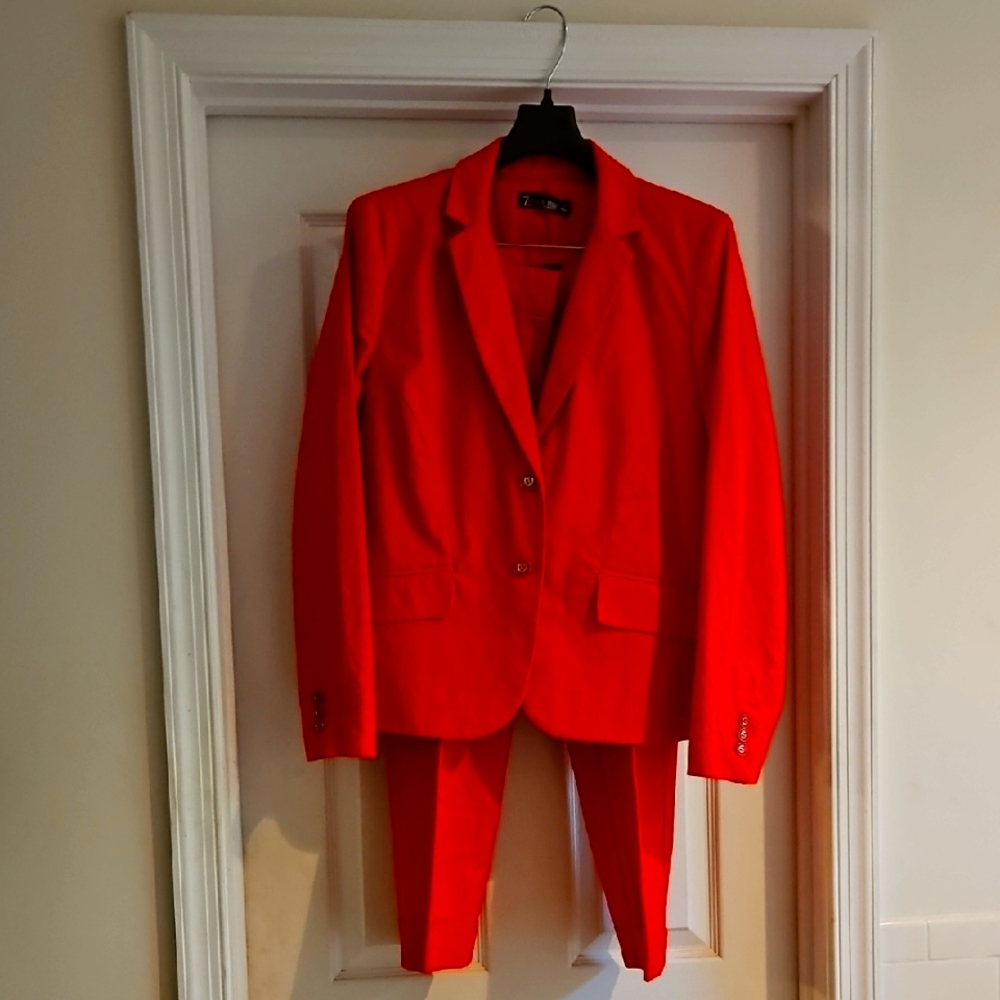 7th Avenue Red Suit Bold Professional Style
